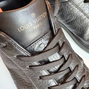 Louis Vuitton Men's Textured Black Sneakers